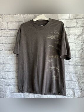 PREOWNED VANS GREY SHORT SLEEVE TSHIRT MENS SIZE XL